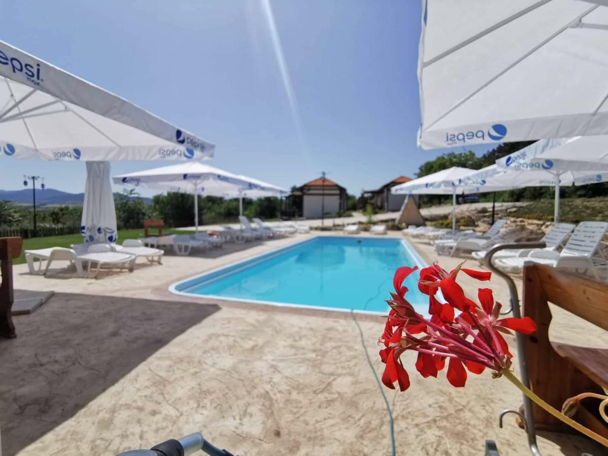 Complex Magura Hotel Rabisha Exterior photo